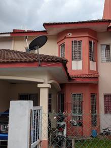 GATED basic 2 STOREY TAMAN AMANPUTRA Landed House Puchong near MEX