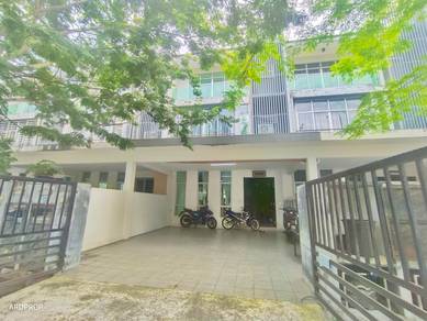 [FREEHOLD] 3 Storey Terrace Bangi Avenue Near By Bangi Wonderland