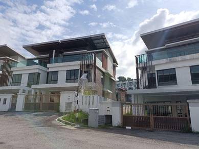 Freehold 2.5 storey Semi-D at Serenity Puchong Hartamas