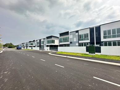SP Taman Saga Area 1.5 Storey Warehouse for rent