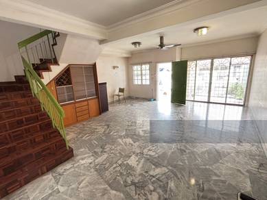 Bandar bukit puchong double storey House 20x70 Extended kitchen