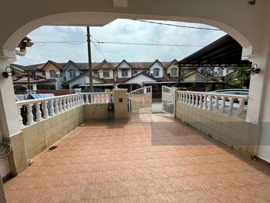 Bandar Bukit puchong double storey 18x60 kitchen fully extended
