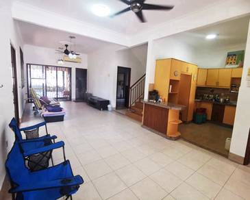 [CORNER LOT, Strata Title] 2sty Sri Damai, Bukit Rimau, Fully Renovate
