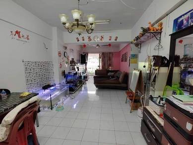 Well Maintained Unit, Below Market Price