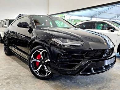Lamborghini URUS 4.0 (A) RED INTERIOR