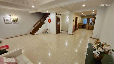 Kingfisher Phase 2 | 24′ Wide Terrace | Family-Oriented Surroundings