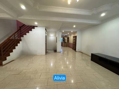 2 Storey Terraced House | Well Maintain | Taman Kingfisher