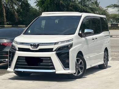 Toyota VOXY 2.0 KIRAMEKI 2 (A) full loan