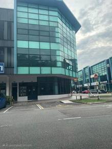 SHOPLOT 3-STOREY FOR RENT, Strategic Area Dato onn