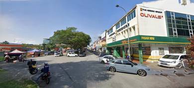 taman melawati jalan bandar 4 . 3 sty freehold shop . 22x80