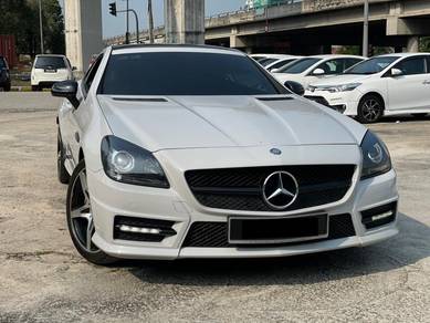 Mercedes Benz SLK200 2.0 AMG CONVERTIBLE