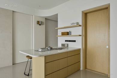 Rental Investment 2000 Freehold Condo 2 rooms unit