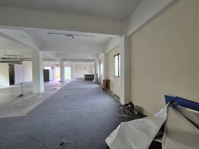 Ground floor detached building For Rent at nearby Forda Supermarket
