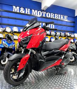 2023 YAMAHA XMAX  SECOND HAND Scooter Premium loan