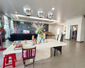 [Fully Renovated] 3 storey Bungalow Corner Kota Bayuemas Klang