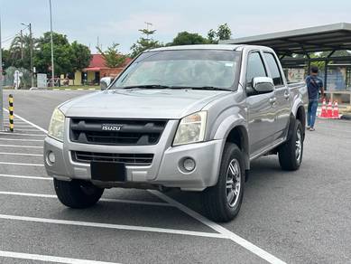 Isuzu D-MAX 2.5 4x2 DUAL CAB (M)