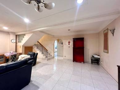 2 Storey Terrace House Pandan Indah, Kuala Lumpur Extended 5 Rooms