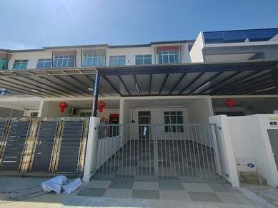 ( New Unit ) 3 Storey Terrace House, Scientex Kundang Jaya, Rawang