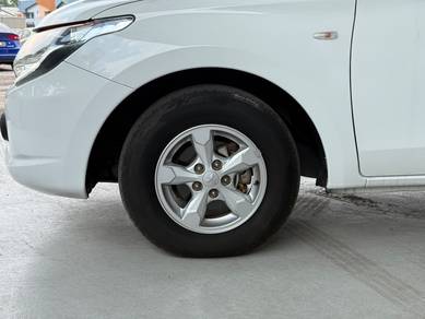 Mitsubishi TRITON 2.5 QUEST 4x2 (M)
