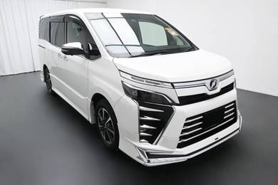 Toyota VOXY 2.0 ZS KIRAMEKI 2 FULL-SPEC 2024