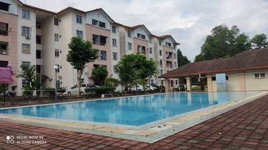 Resak Apartment Shah Alam beside Uitm Puncak Perdana Dash Highway