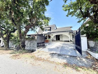 ((BELOW MARKET)) Bungalow 2 Storey, Kampung Tunku Petaling Jaya PJ