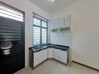 2 Storey Saujana Perdana 20X70 , Saujana Utama ( Kitchen Cabinet )