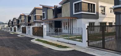 Corner Lot Semi D 2 Storey Taman Desa Sinaran Jenderam Hilir Dengkil