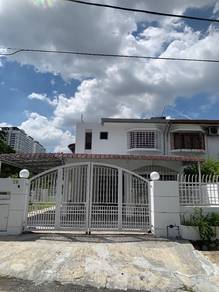 FOR SALE Double Storey Corner House USJ