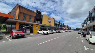 Tuaran 𝗦𝗢𝗟𝗔𝗥𝗜𝗦 Marketplace 1st Floor Shoplot for Sale