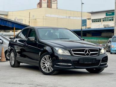 Mercedes Benz C200 CGI BlueEFCY 1.8 WARRANTY