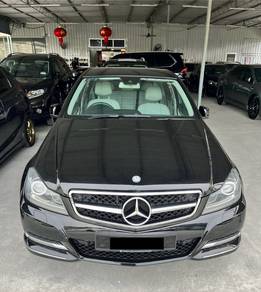 Mercedes Benz C200 CGI BlueEFCY 1.8 WARRANTY