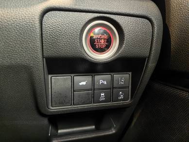 Honda CR-V 1.5 TC-P  AWD 20K KM NEW CAR % RATE
