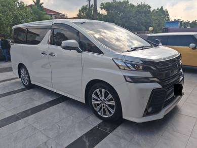 Toyota VELLFIRE Z GOLDEN EYES 2.5 (A)
