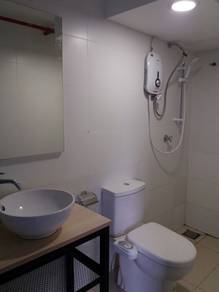 Empire City, Colonial Loft-2