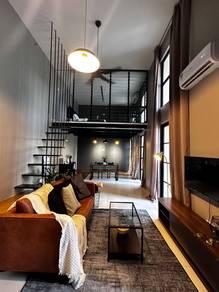 Empire City, Colonial Loft