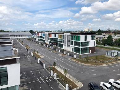 New Semi Detached Double Storey Warehouse For Rent at Royal Bay