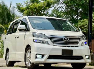 Toyota VELLFIRE 2.4 Z PLATINUM SELECTION (A)
