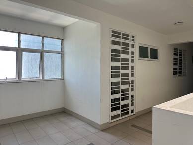Tropicana Bay Residence @ PWC