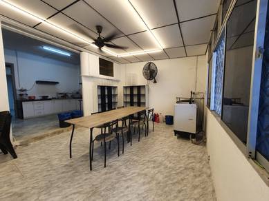 Spacious Middle Room for Rent Near Bayan Lepas