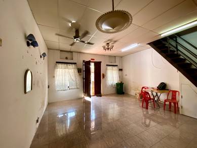 3-Storey Georgetown Heritage House for Sale @ Jalan Dato Koyah