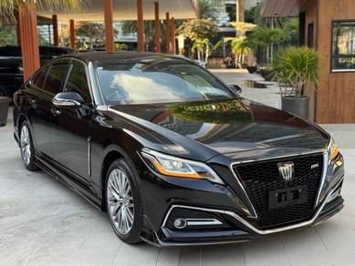 Toyota CROWN 2.0 RS ADVANCE (A)