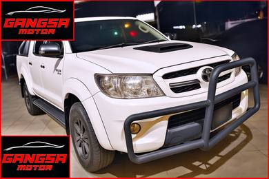 Toyota HILUX 2.5 G DUAL CAB (A) LOW MILEAGE