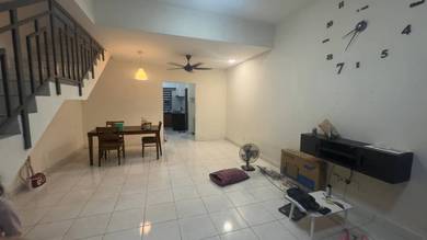 FOR RENT 2sty SARI ALAMANDA Rawang+NEAR2PERODUA+RENOVATED+VACANT+CHEAP