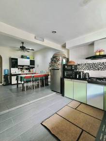 FULLY FURNISHED 1.5 Storey Terrace Taman Kinrara Selangor