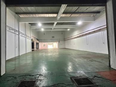 1.5sty Semi D factory in Shah Alam,Selangor for RENT 雪兰莪,莎啊南半独立工厂出租