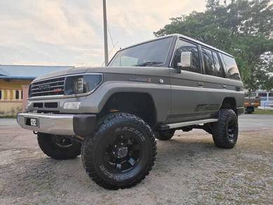 Toyota LANDCRUISER II 2.4 TURBO (LC70) (A)