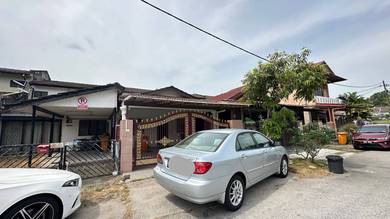 RENOVATED + EXTENDED 1.5 Storey Terrace @ Bandar Baru Sungai Buloh