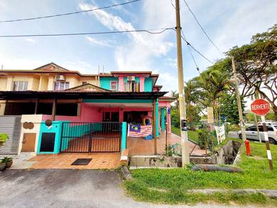 CORNER LOT RENOVATED Double Storey Terrace Seksyen 8 Bandar Baru Bangi