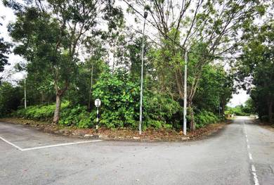 Bungalow Lot Corner 11,883sft Bandar Bukit Mahkota Seksyen 9, Bangi
